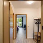 Mint Design-studio Mit Balkon アパート ドルトムント