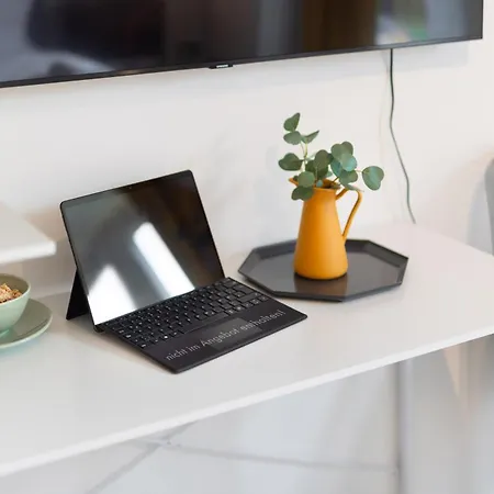 Mint Design-studio Mit Balkon דורטמונד