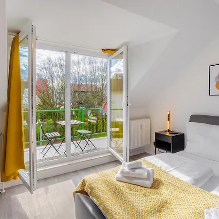 Apartment Mint Design-studio Mit Balkon *