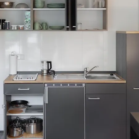 Mint Design-studio Mit Balkon