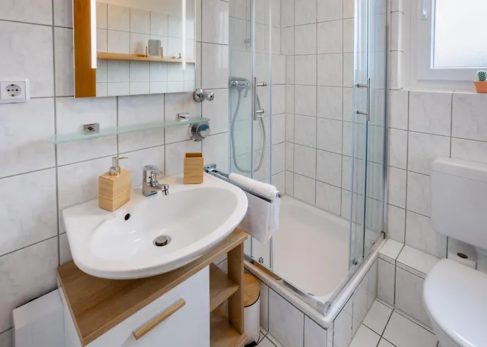 Mint Design-studio Mit Balkon Daire