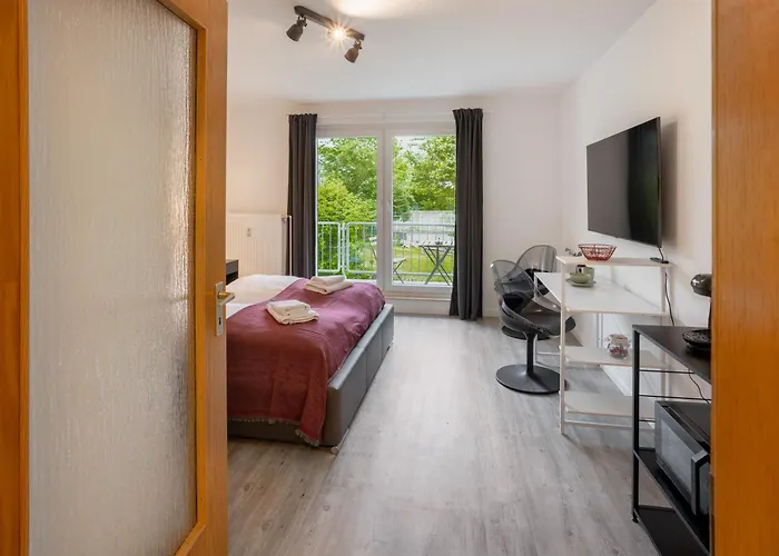 Mint Design-studio Mit Balkon Daire